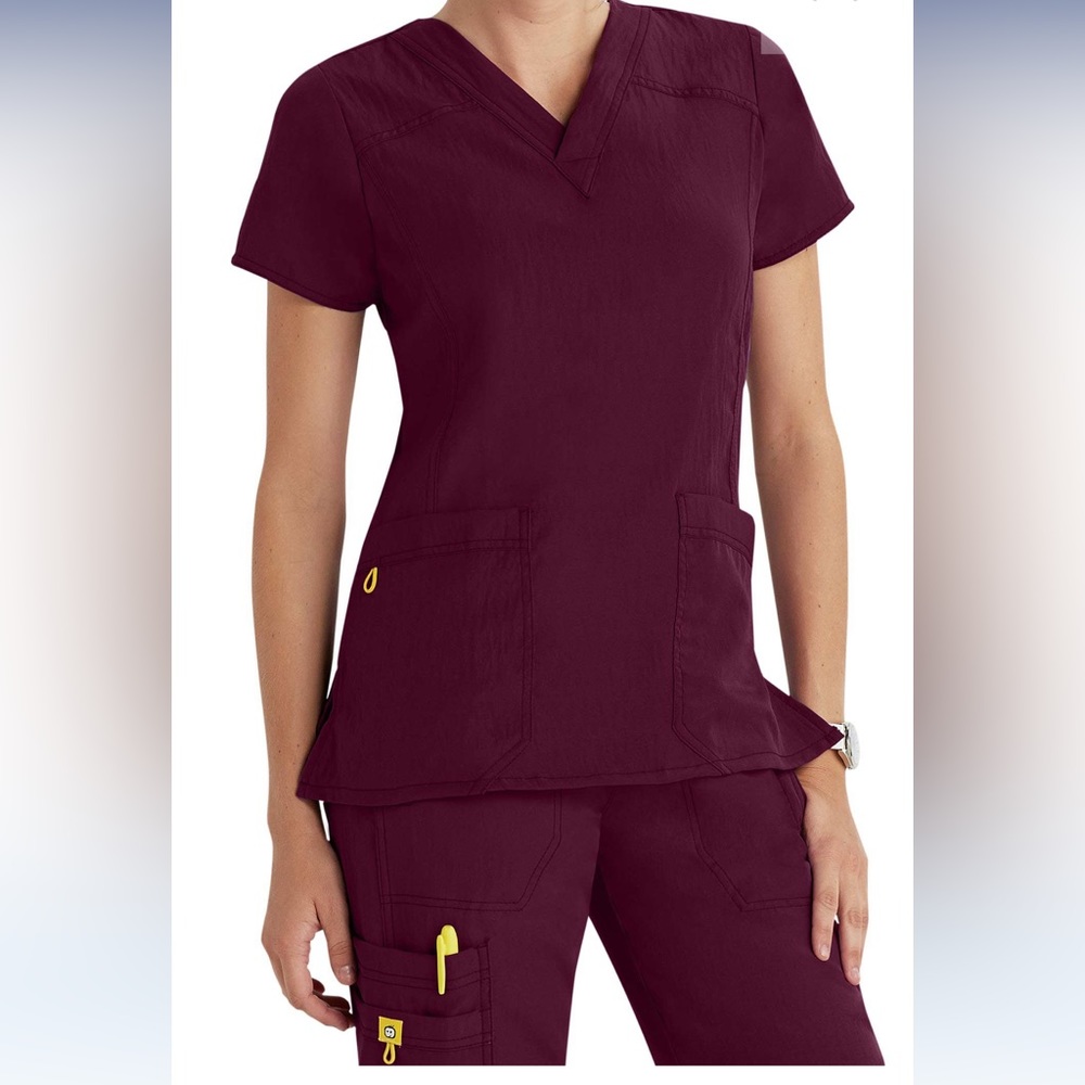 Brand New WonderWink's Four-Stretch Scrub Set